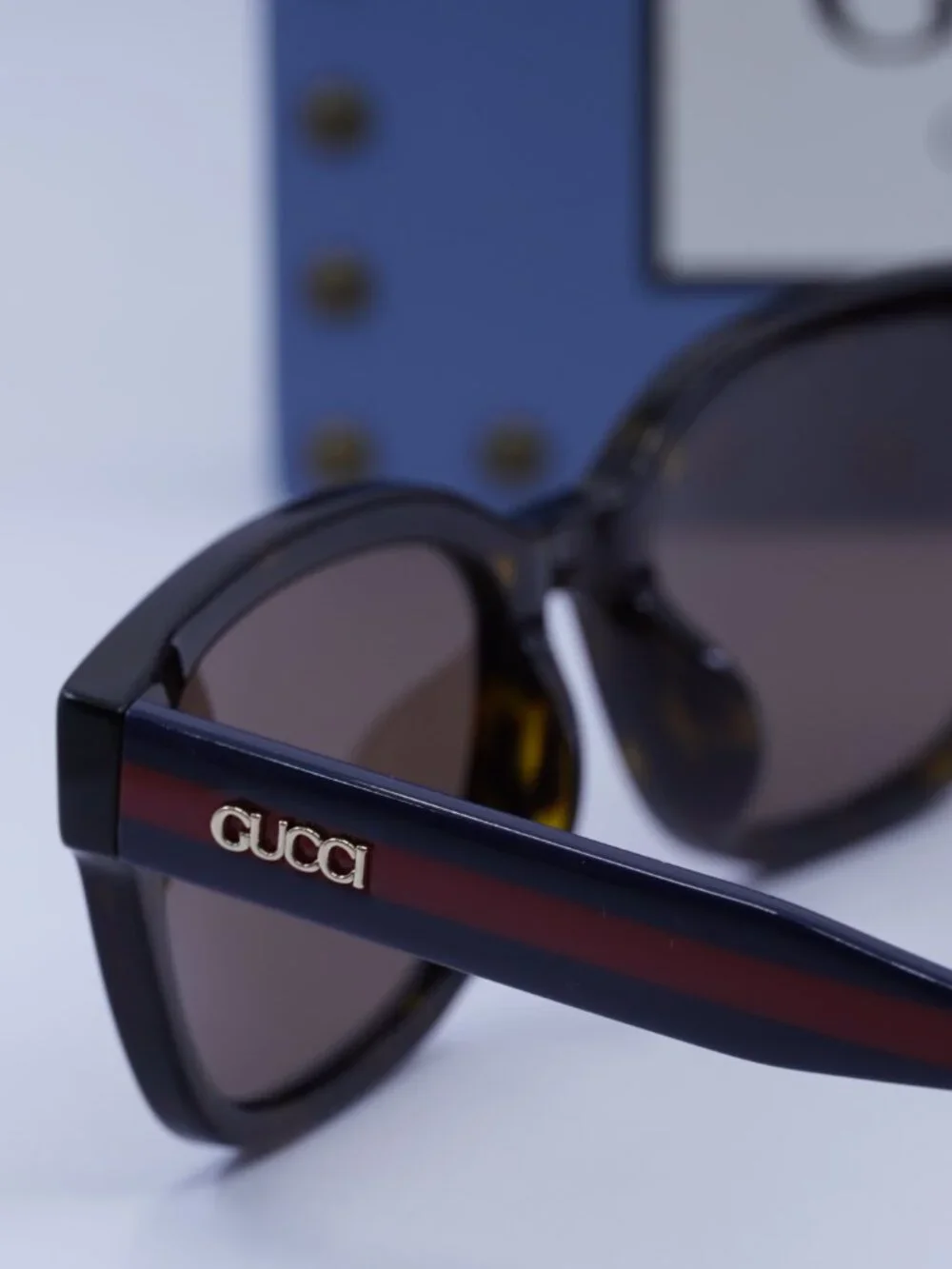 Gucci model gg1872sk